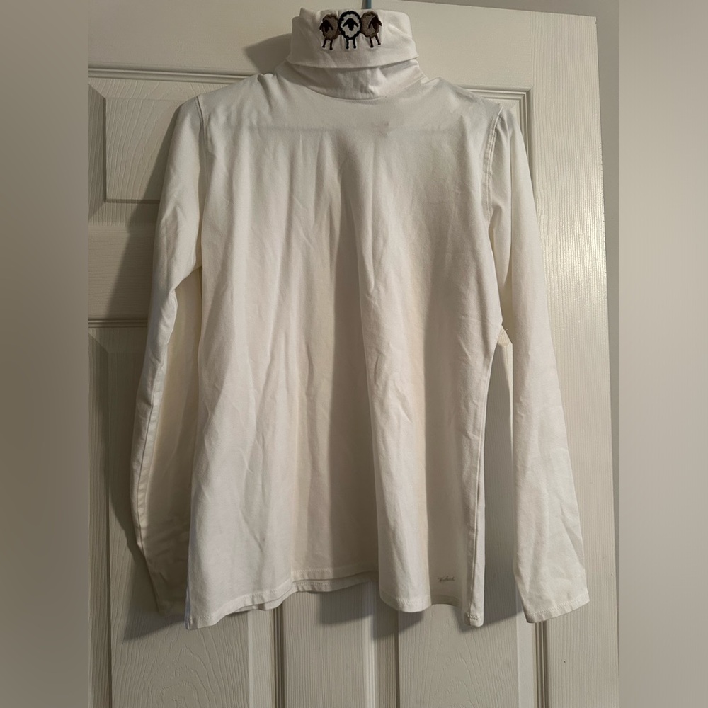NWT Woolrich White w/ Brown Sheep Turtleneck Long Sleeve Shirt- Medium